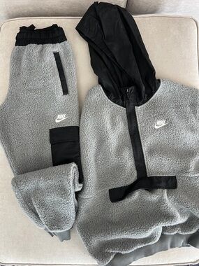 Nike Grey and Black Sherpa 1/4 Zip Hoodie & Joggers Set